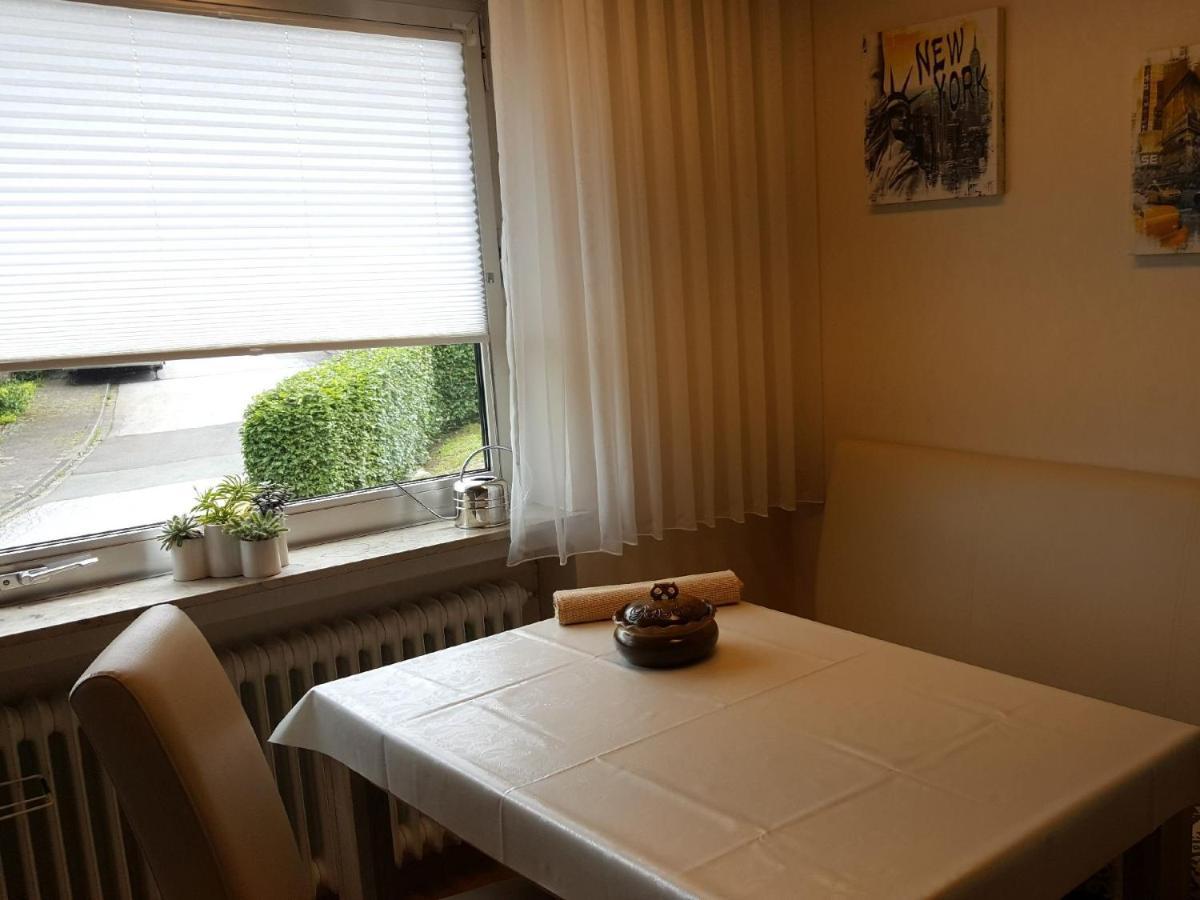 Ferienwohnungen Am Finkenweg Bestwig Exterior foto