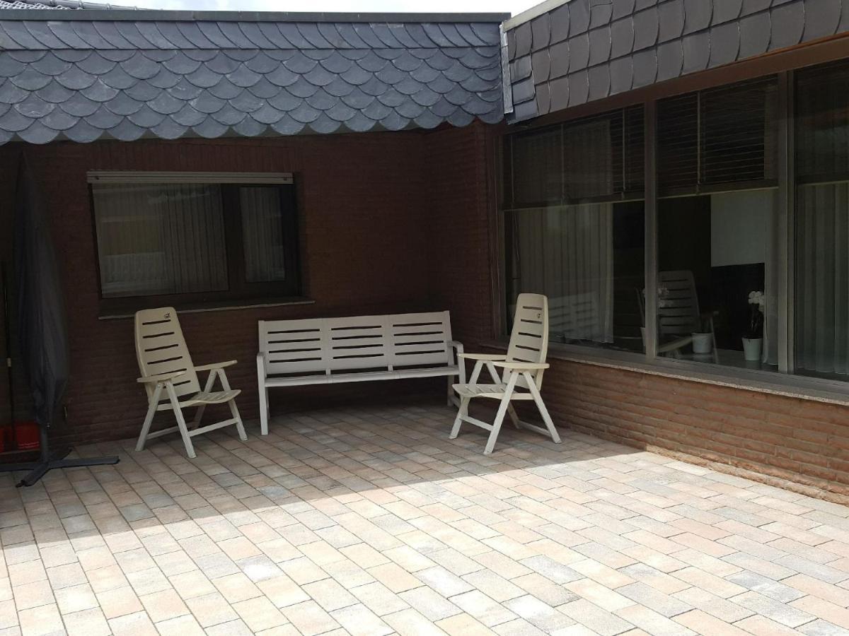 Ferienwohnungen Am Finkenweg Bestwig Exterior foto