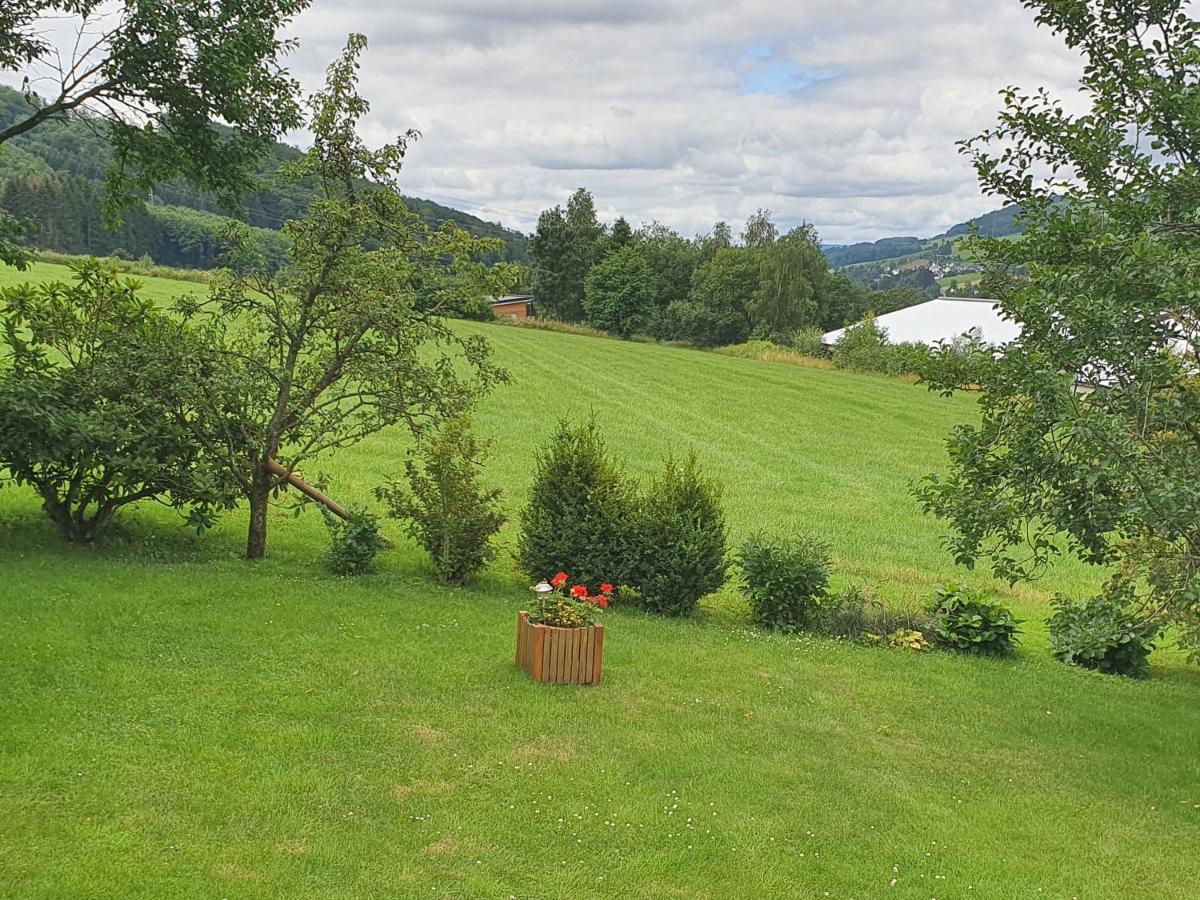 Ferienwohnungen Am Finkenweg Bestwig Exterior foto